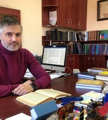 Про покарання сепаратистів та каяття військових рф розповів одеський суддя, який змушує злочинців читати книги