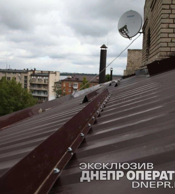 Нова покрівля: у Дніпрі продовжують ремонти будинків за програмою співфінансування ОСББ