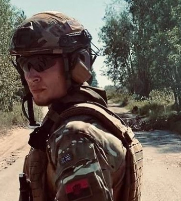 Танцюрист Назар Грабар розповів про свою службу на фронті разом з братом