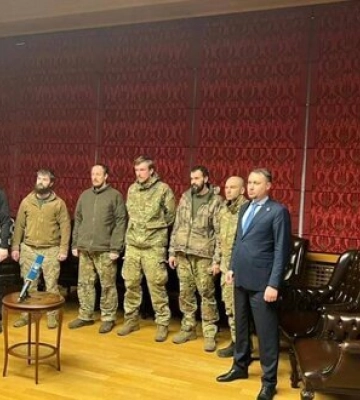 Командир Азову Редіс (Деніс Прокопенко)  та морпіхів Сергій Волинський (Волина) визволені з російського полону. ФОТО