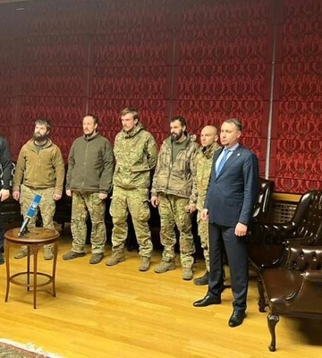 Повернулися люди, які більше ніж люди: реакція на обмін військовополоненими