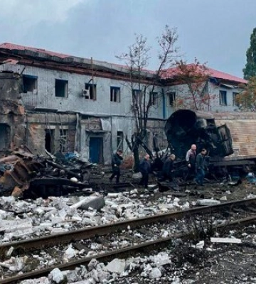 Росія ударом по вокзалу у Харкові знищила вагони з тілами своїх військових