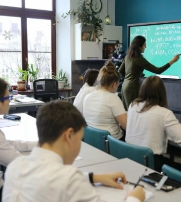 У Львові відновили конкурси на посади директорів шкіл