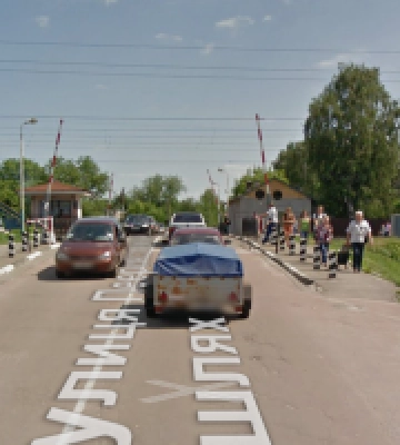 У Броварах на Київщині до вечора 23 вересня закрито рух автотранспорту на залізничному переїзді