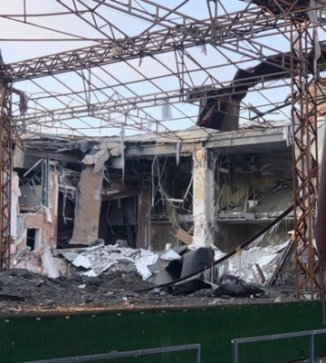 &quot;Собака дивно поводилася&quot;: в готелі, який розбомбили окупанти в Запоріжжі, жив керівник РВА