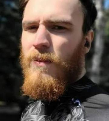 Вернувшийся из плена азовец &quot;Фрост&quot; показал уникальные кадры боев в Мариуполе