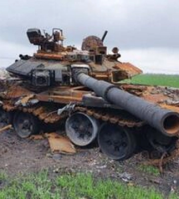 Полтавці до Дня міста організували виставку знищеної російської техніки
