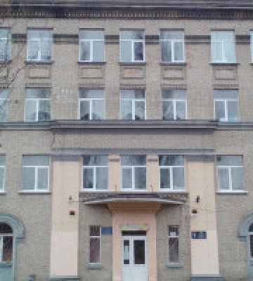 Фасад школи в Голосіївському районі Києва відремонтують за 5 млн гривень