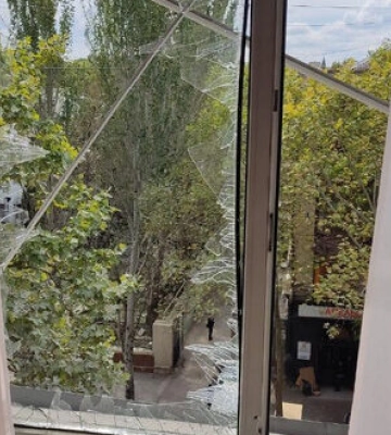 Последствия вражеских ударов по Николаеву: повреждены жилые дома и промышленная инфраструктура. ФОТО