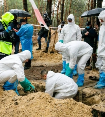 Більшість ексгумованих в Ізюмі тіл мають ознаки насильницької смерті, а 30 — сліди катувань — Синєгубов