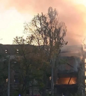 В Мариуполе из-за детонации снаряда произошел пожар, ранены дети