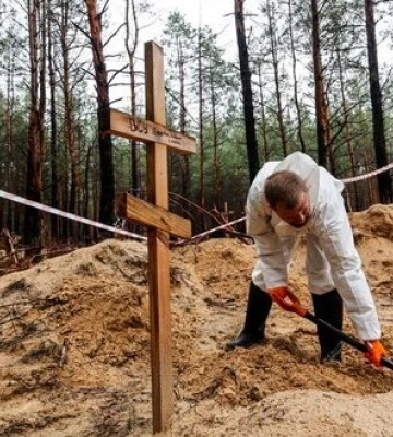 Массовые захоронения гражданских и воинов ВСУ в Изюме: Есть свидетельства об убийствах пленных. ВИДЕО+ФОТОрепортаж 18+