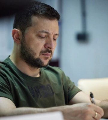Зеленский создал в Луганской области 20 военных администраций