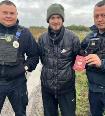Під Чугуєвом виявлено солдата РФ, який переховувався в лісі