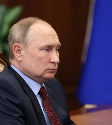 Відмовився відводити війська з Херсона. Путін особисто контролює стратегічні плани війни проти України — NYT