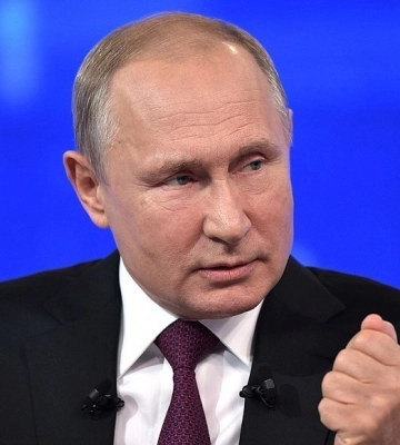 Відмовився відводити війська з Херсона. Путін особисто контролює стратегічні плани війни проти України — NYT
