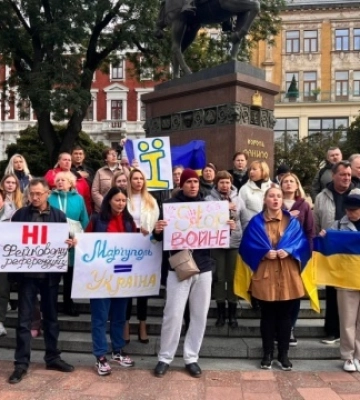 У містах України проходять акції проти псевдореферендуму