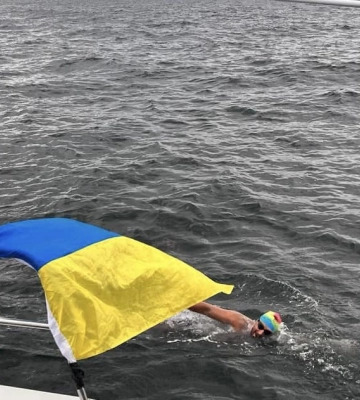 Львів’янин став першим українцем, який переплив найскладнішу протоку в Ірландському морі