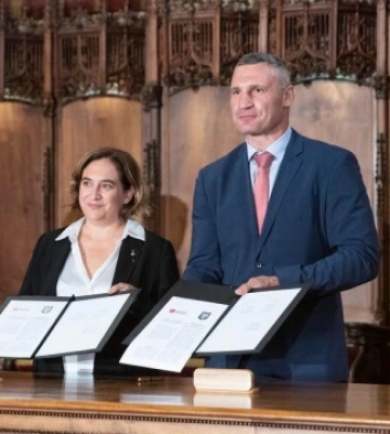 Барселона стала побратимом Києва і розширить підтримку, - Кличко