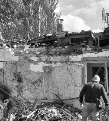 Массированный удар по Запорожью: в горраде сообщили подробности о пострадавших и разрушениях