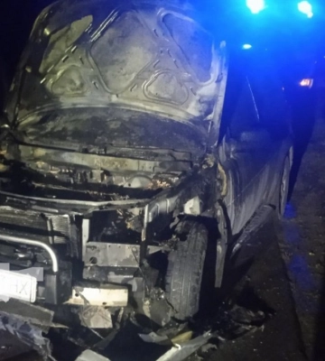 Біля Львова згорів позашляховик Range Rover