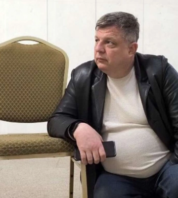 РосЗМІ повідомляють про удар по готелю у Херсоні, де базувалися пропагандисти RT, ліквідований колаборант ексрегіонал