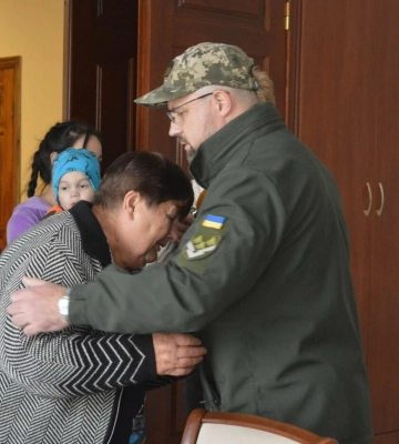 На Одещині родині 20-річного воїна вручили орден за мужність посмертно,- ФОТО
