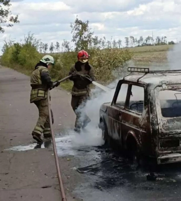 Під Кривим Рогом на ходу загорівся легковик