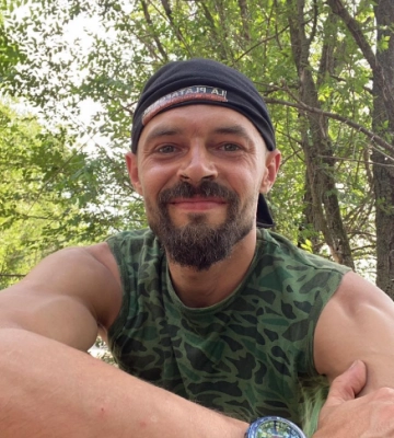 Завтра Львів прощатиметься з десантником Віктором Ушковим