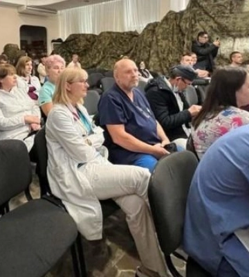 37 пациентов в течение трех дней: лицевые пластические хирурги из США оперировали во Франковске