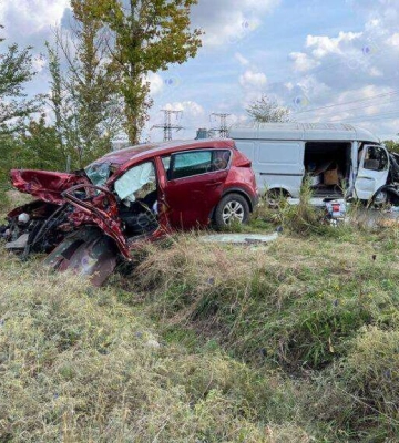 На Дніпропетровщині поблизу житлового будинку згорів Deawoo-Sens 