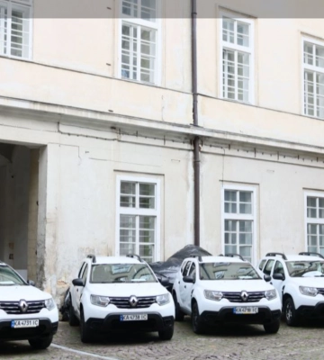 Львів передасть на передову ще 5 авто для ЗСУ, - ФОТО