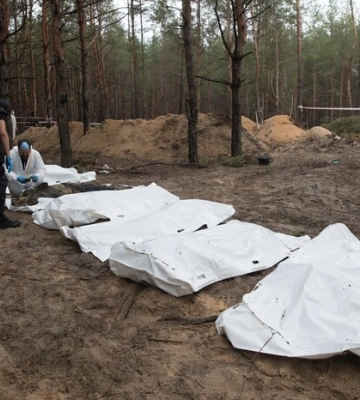 Відплата буде страшною. Зеленський відреагував на масові поховання в Ізюмі