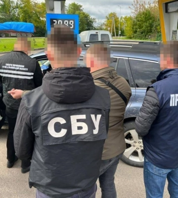 Директор брав хабарі за оренду приміщення: затримання на Львівщині