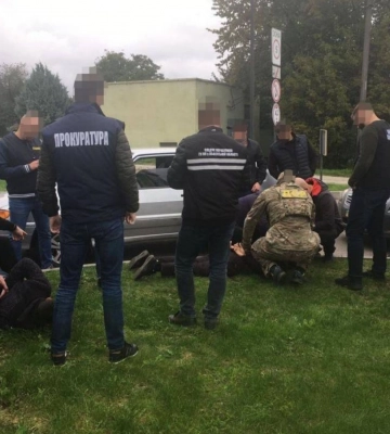 Прикордонники пропускали ухилянтів від військової служби без відміток в інформбазі