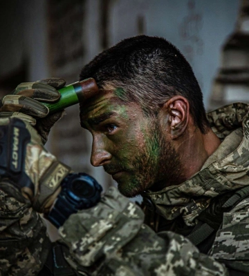Вони зламали моє тіло, але не мій дух: випускник ДНУ став морпіхом і опинився в полоні росії