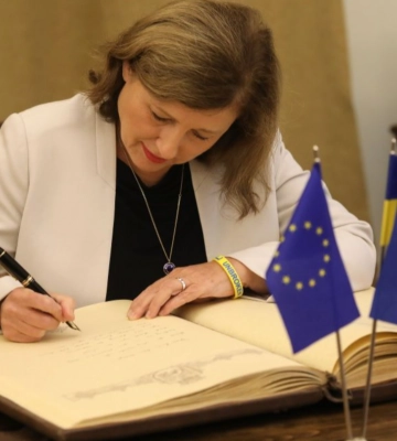 До Львова приїхала заступниця голови Європейської комісії, - ФОТО