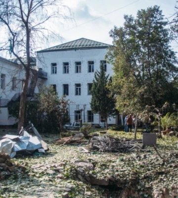 Нічний обстріл Миколаєва: влада повідомляє про пошкоджені цивільні об’єкти в центрі міста