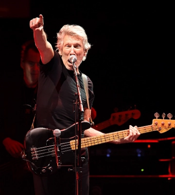Не имеет ничего против защиты русскоязычных: сооснователь Pink Floyd написал письмо путину