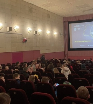 У рамках національного туру «Кіно заради Перемоги!» провели понад 300 показів