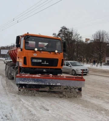 Снігоочисна техніка та суміші для посипання: чи готовий Луцьк до снігопадів