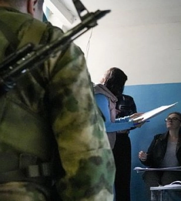 Мешканців  Енергодара примушують «голосувати» на псевдореферендумі, у разі відмови обіцяють «мобілізацію»