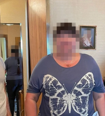 У Києві затримали чиновницю ЦНАПу, яка закликала до знищувати українців