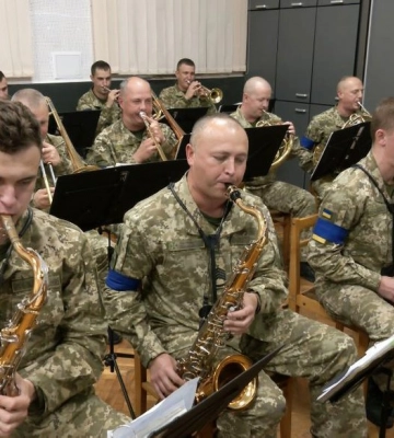 Відклали інструменти, до рук взяли зброю: як під час війни працює військовий оркестр Волинського прикордонного загону