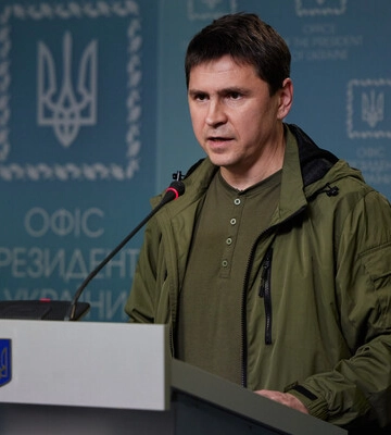Подоляк розповів, хто стоїть за атаками на помічників окупантів у Бердянську та Херсоні