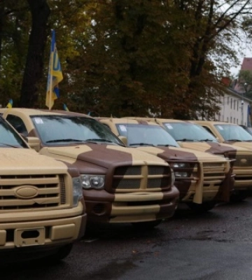 Українці у США закупили 100 пікапів для ЗСУ (ВІДЕО)