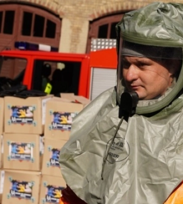 Львівські рятувальники отримали зі США захисні «шоломи» на випадок хімічної та ядерної атаки