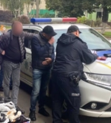 У Рівному затримали шахрая, який брехав про аварії