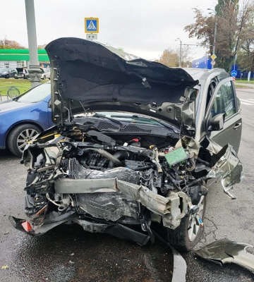 У Харкові “швидка” потрапила до ДТП: є постраждалі 