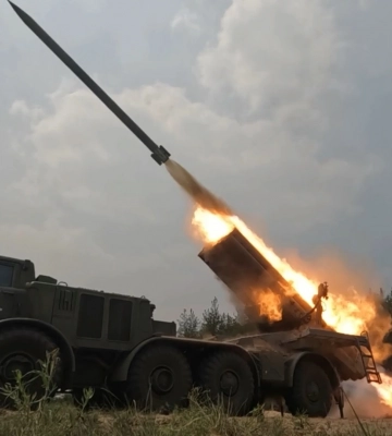 Росіяни ударили по Дніпропетровщині забороненими касетними снарядами: поранено 13 людей